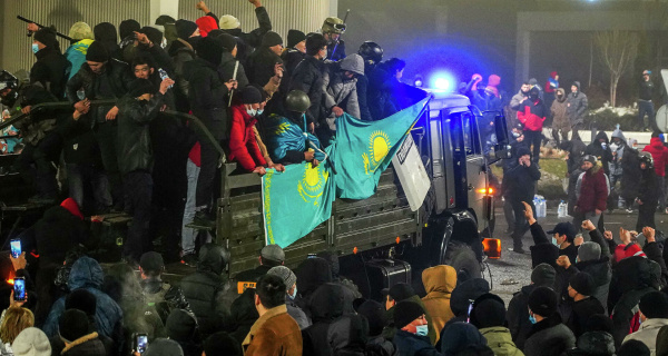 Революционные события и военная интервенция в Казахстане