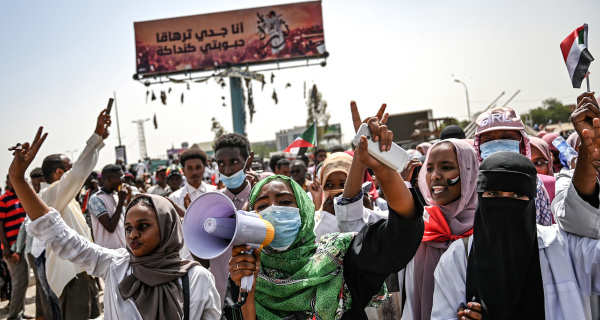 Восстания в Судане и Алжире